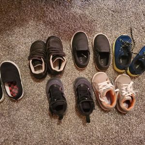 Toddler boys shoes size 6